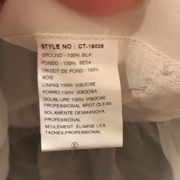 New!!! Never worn silk Nicole Miller beautiful top! - Picture 7 of 8